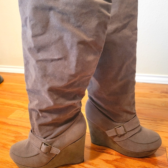 Victoria's Secret sexy ruched below knee wedge boots - Picture 1 of 7